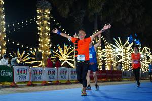 BIB: 100, 1137, 485
                            <button type="button" onclick="openModal(19623198)" class="btn btn-primary btn-sm float-right btn-popup" data-toggle="modal" data-target=".modal-high-quality">
                        <i class="fas fa-shopping-cart"></i> Add to Cart
                    </button>
                                            <button type="button" onclick="isThisMe(19623198, true)" class="btn btn-success btn-sm float-right btn-popup btn-isme hidden" data-toggle="tooltip" data-placement="bottom" title="นี่คือรูปของคุณใช่ไหม คลิกที่นี่เพื่อเอาเข้าอัลบั้ม">
                        <i class="fas fa-plus"></i> Add to album
                    </button>
                    <button type="button" onclick="isThisMe(19623198, false)" class="btn btn-warning btn-sm float-right btn-popup btn-isnotme hidden">
                        <i class="fas fa-ban"></i> Remove from album
                    </button>
